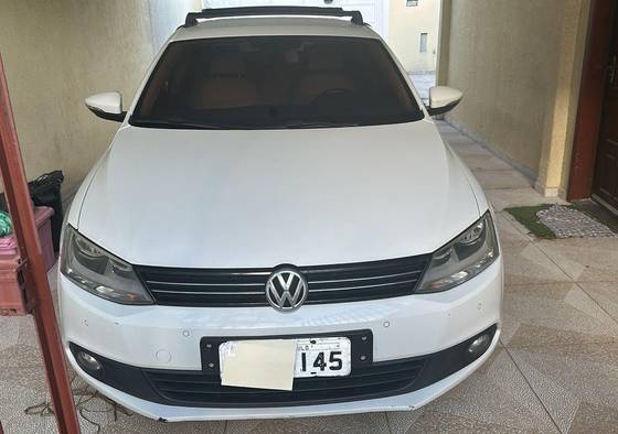 VOLKSWAGEN JETTA 2.0 COMFORTLINE FLEX 4P TIPTRONIC